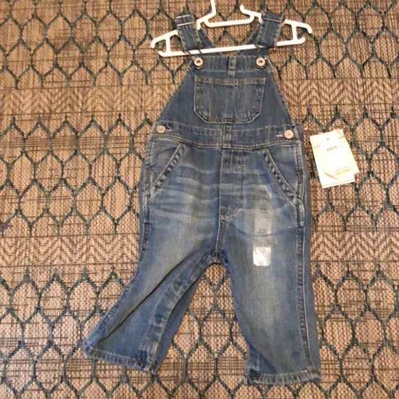 GAP Other - Super soft baby Gap overalls